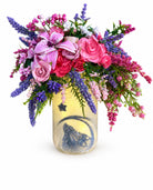 Lampe Fairy Jar à roses et iris sur fond blanc